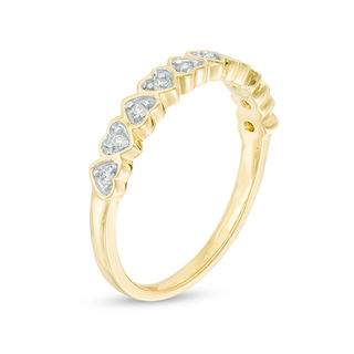 1/10 CT. T.W. Diamond Heart-Shaped Anniversary Band in 10K Gold|Zales Outlet