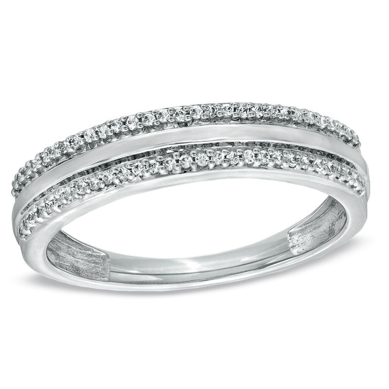 Main Image 1 of Men's 1/5 CT. T.W. Diamond Edge Wedding Band in 10K White Gold