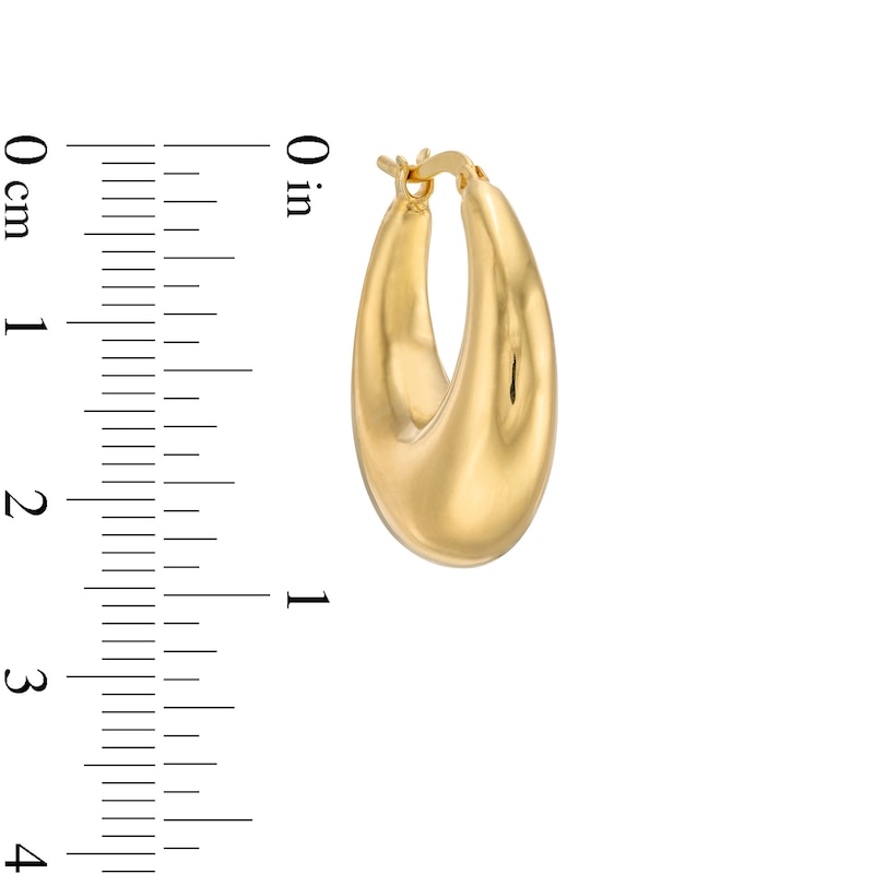 Graduated Hoop Earrings in Hollow 14K Gold