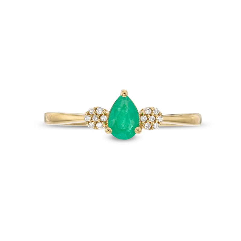 Pear-Shaped Emerald and 1/20 CT. T.W. Diamond Flower Cluster Ring in 10K Gold