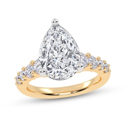 3-3/4 CT. T.W. Pear-Shaped Certified Lab-Created Diamond Graduated Shank Engagement Ring in 14K Gold (I/SI2)