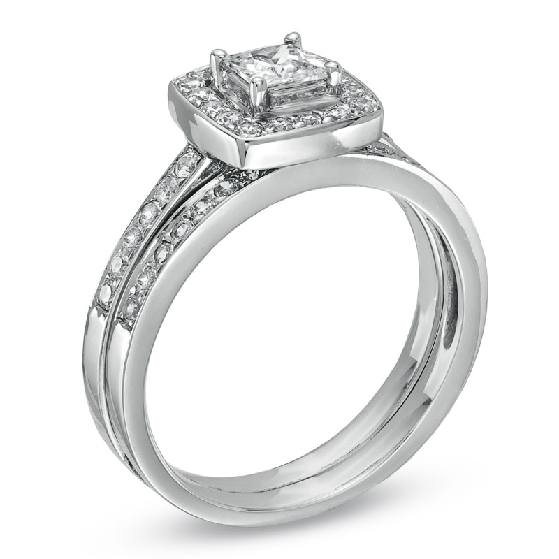 Previously Owned - 3/4 CT. T.W. Princess-Cut Diamond Framed Bridal Set in 14K White Gold