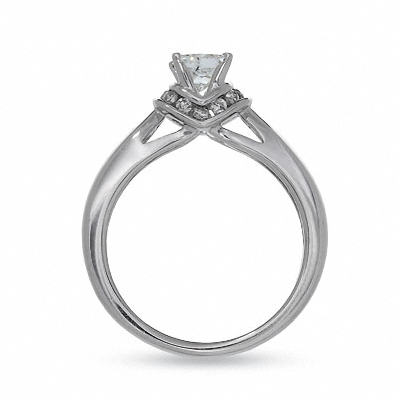 Main Image 3 of Previously Owned - 3/4 CT. T.W. Diamond Solitaire Engagement Ring in 14K White Gold