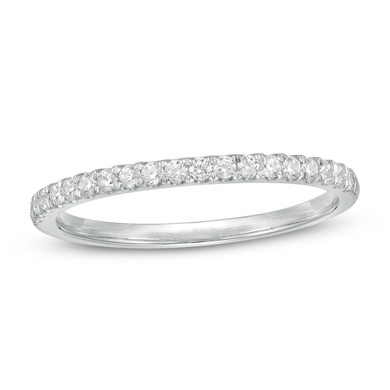 Previously Owned - 1/4 CT. T.W. Diamond Wedding Band in 10K White Gold