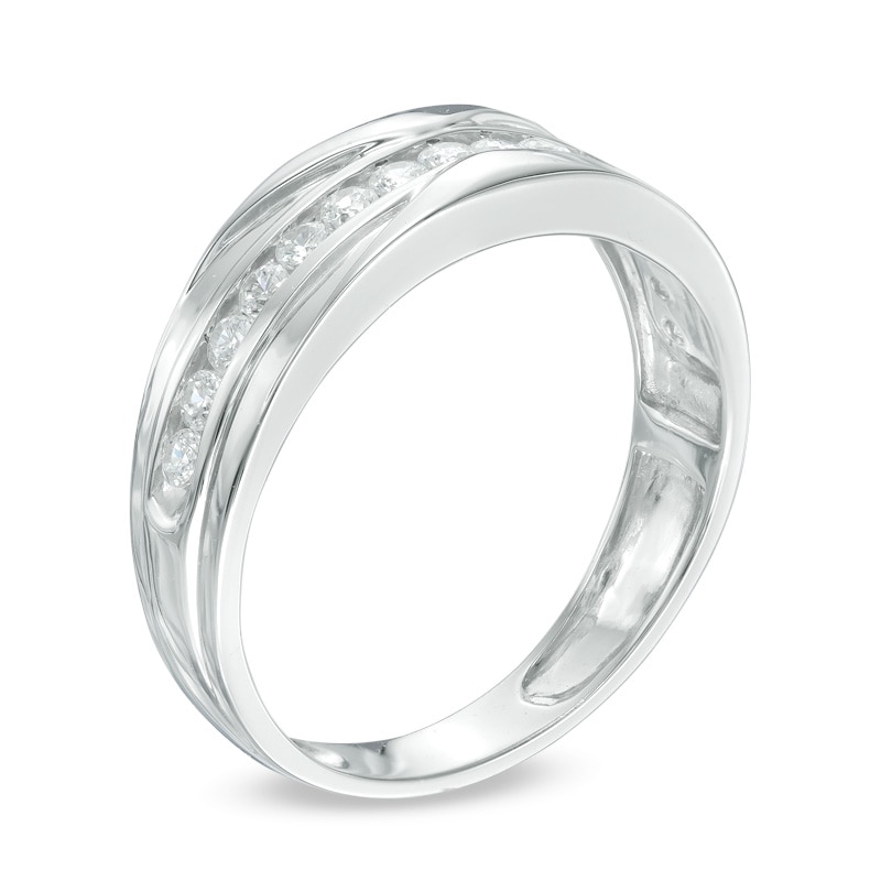 Previously Owned - Men's 1/2 CT. T.W. Diamond Wedding Band in 10K White Gold